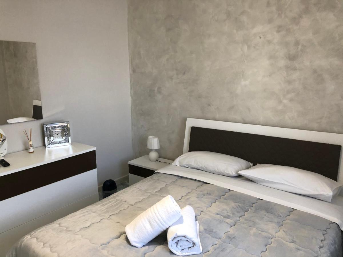 Appartamento Zona Aeroporto Ламеция Терме Екстериор снимка
